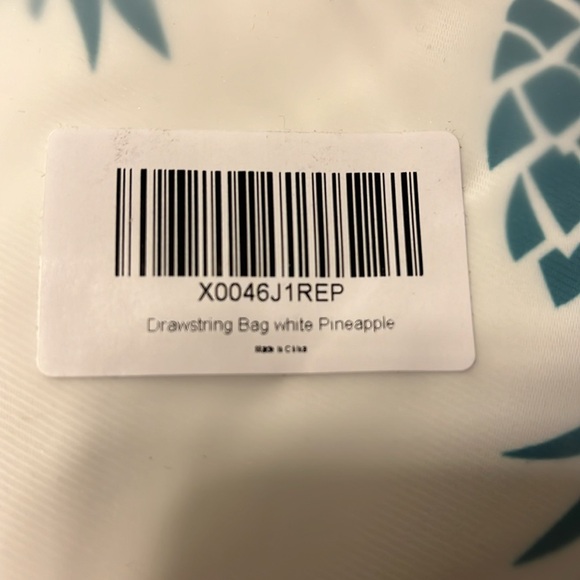 Drawstring bag, white pineapples by VAVA ER did not want to take it out of bag - Picture 4 of 5